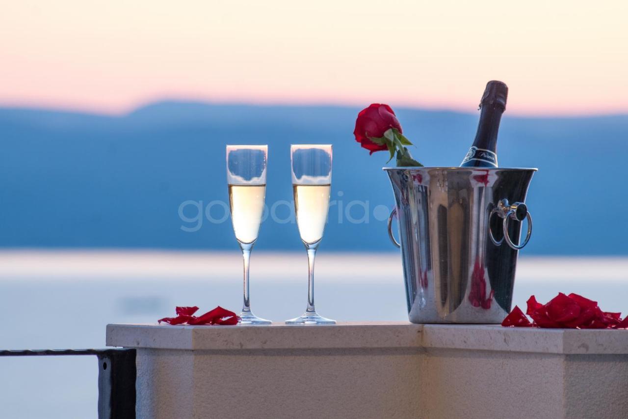 Villa Smaragd - Opal - Luxury Apt With Shared Pool And Private Hot Tub Μακάρσκα Εξωτερικό φωτογραφία