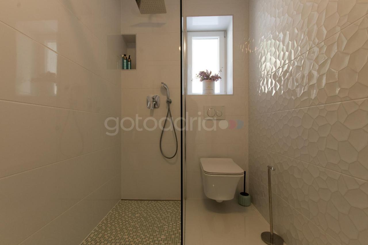 Villa Smaragd - Opal - Luxury Apt With Shared Pool And Private Hot Tub Μακάρσκα Εξωτερικό φωτογραφία